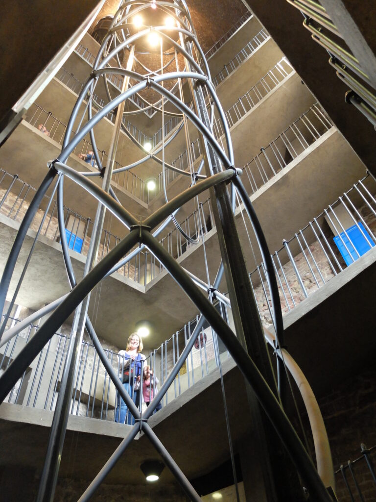 En famille au coeur de la Tour de l’horloge astronomique 