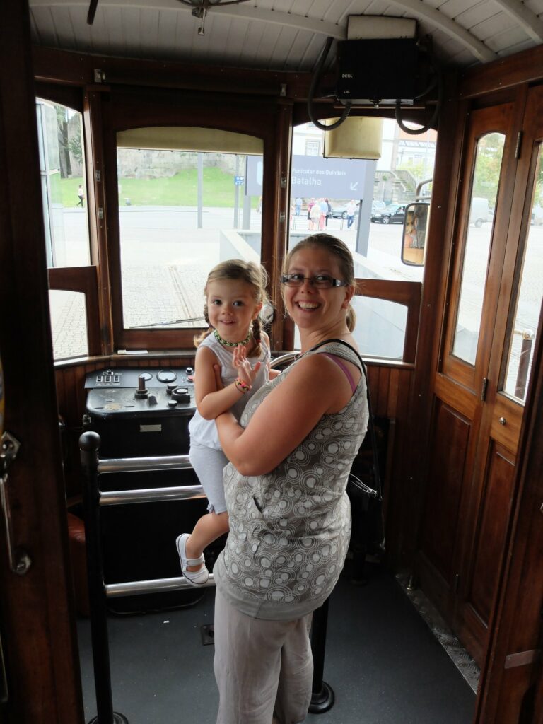 A l'intérieur du Tram 22 à Porto