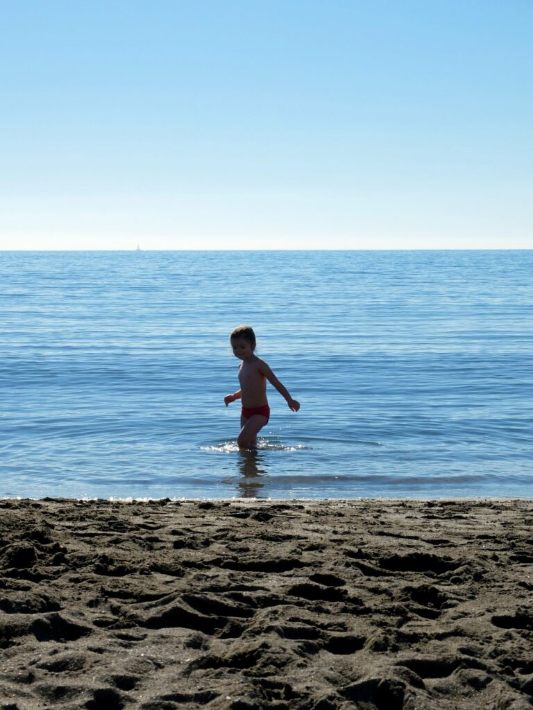 L'eau est un peu fraîche ...