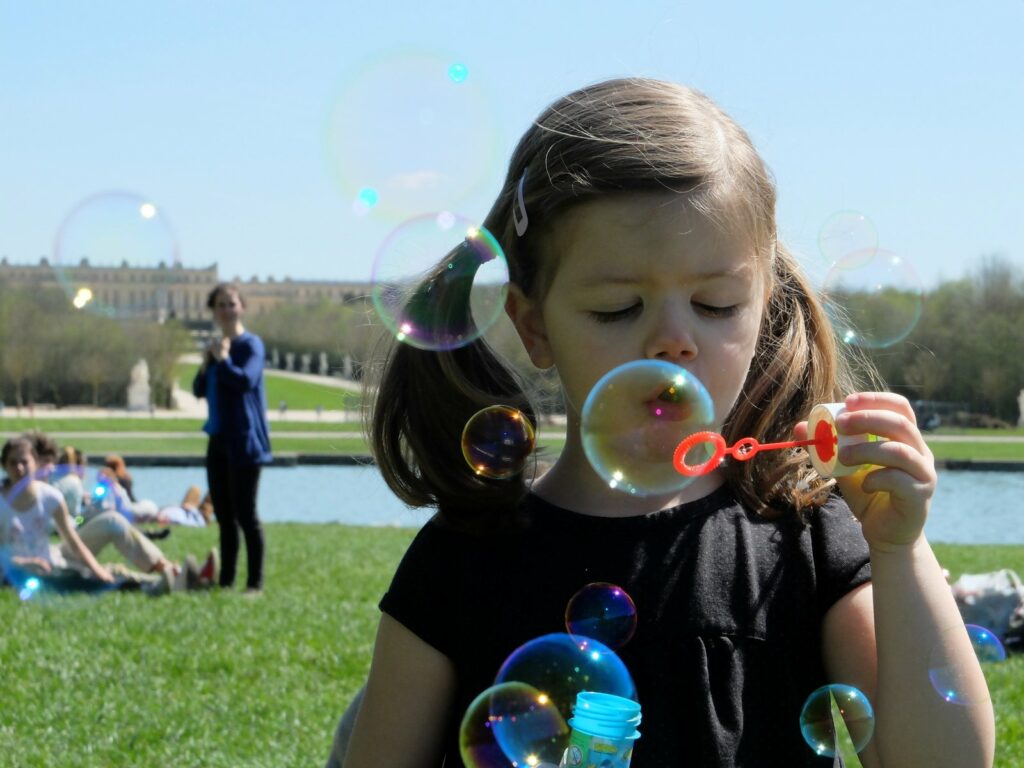 Séance de bulles devant le château