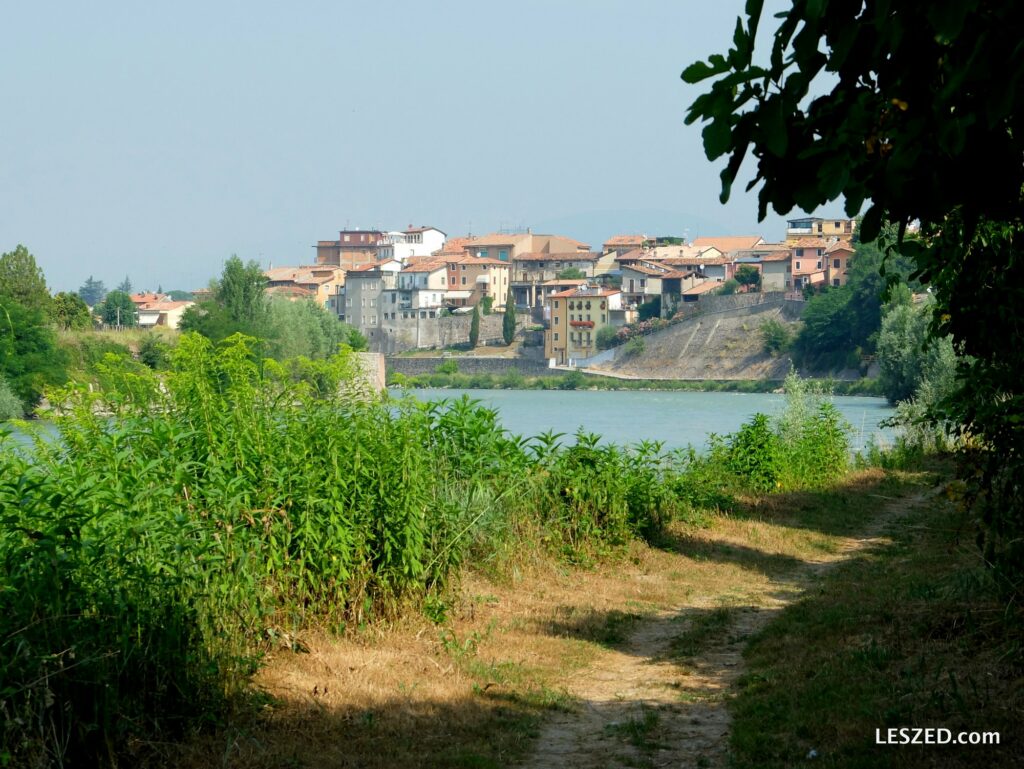 Sentier avec vue sur Pescantina