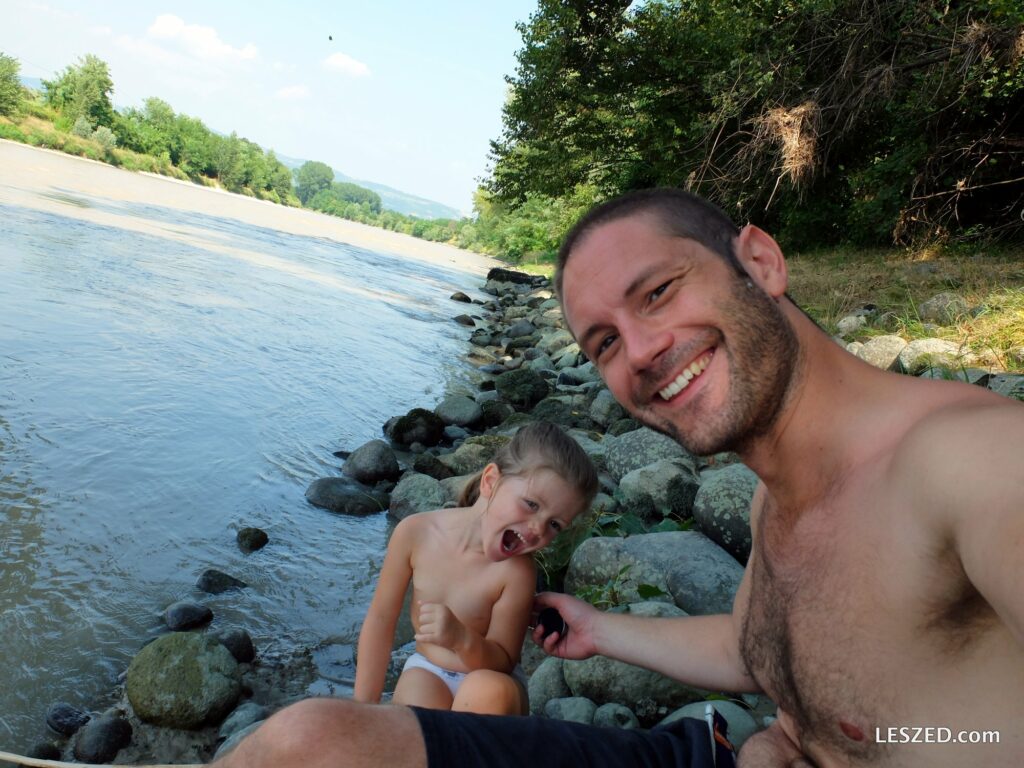 Chloé et Max on the Beach