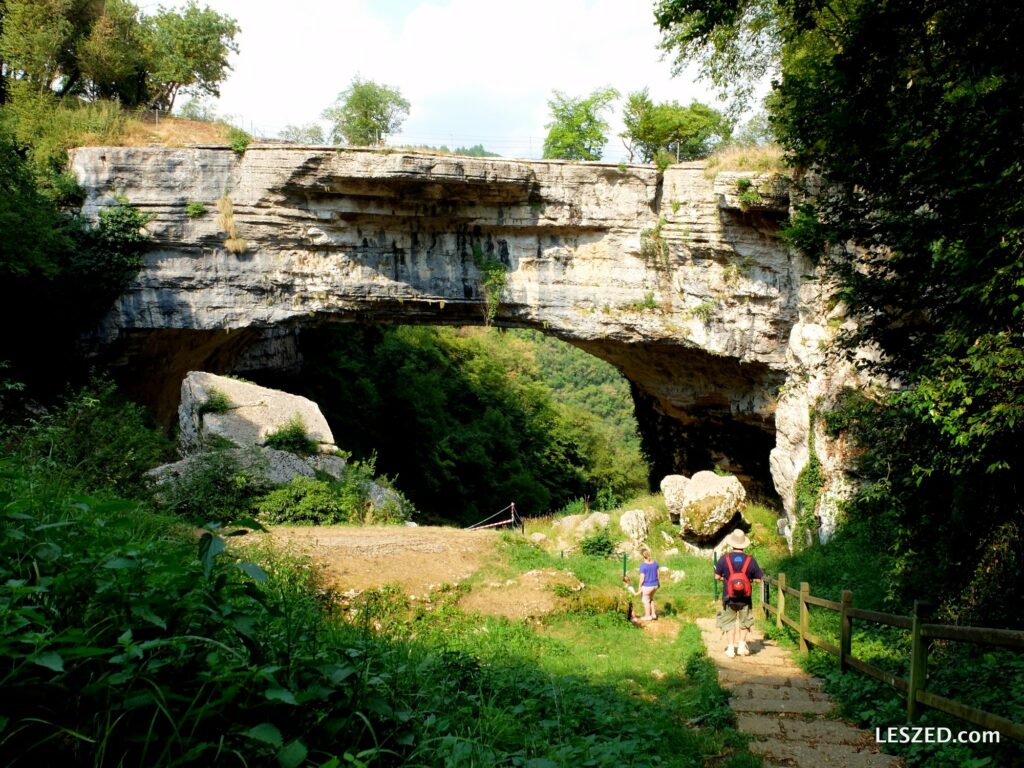 Nous descendons voir le Ponte di Veja