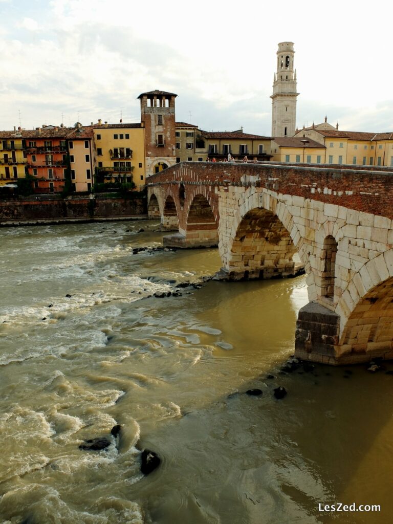 Pont de pierre (Ponte Pietra)