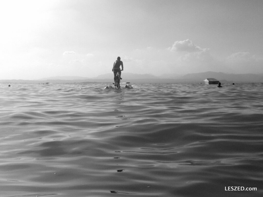 Lost in Garda Lake (waterbike / lac de Garde)