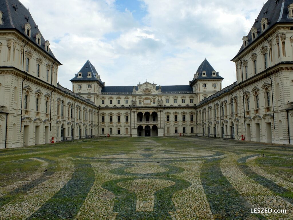 Façade du Palais de Valentino