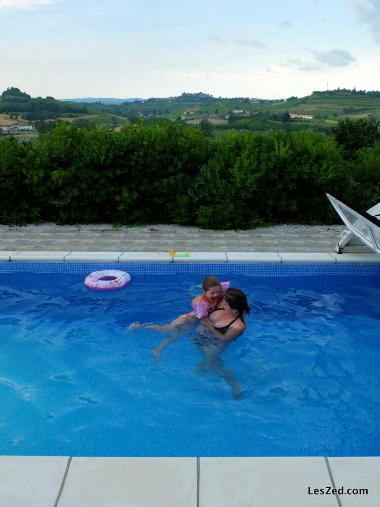 Barboter à la piscine (Asti)