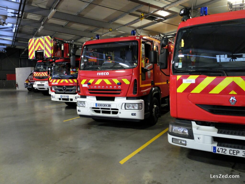 Le garage des véhicules - Caserne des pompiers de Vienne