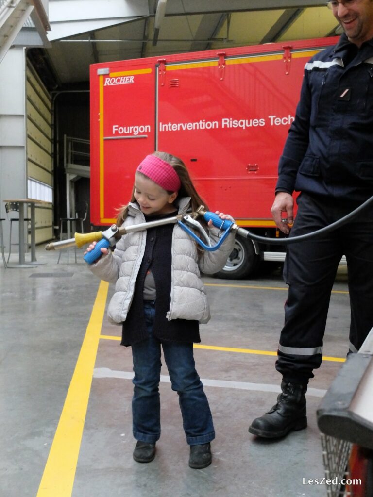 Et encore une lance ... - Caserne des pompiers de Vienne