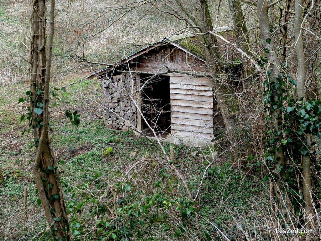 Petite cabane en bois - Sentier de l’Arbuel (Condrieu)