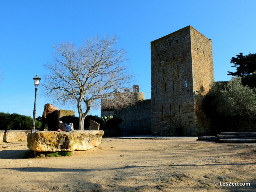 Flânerie dans le village de Pals