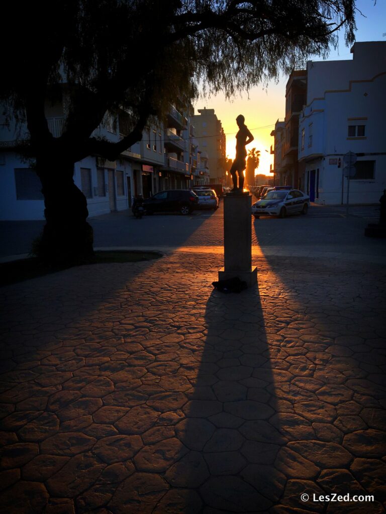 El Puig de Santa Maria : le soleil se couche sur le village