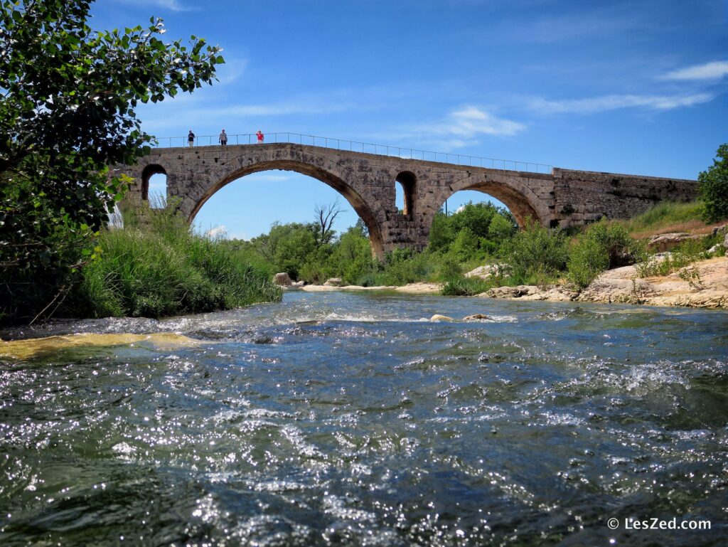 Le Pont Julien dans le Luberon, 2000 ans d'histoire