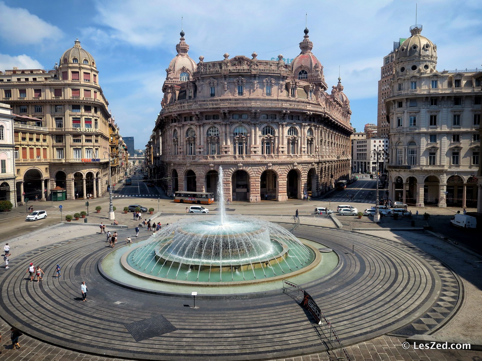 La Piazza Raffaele de Ferrari