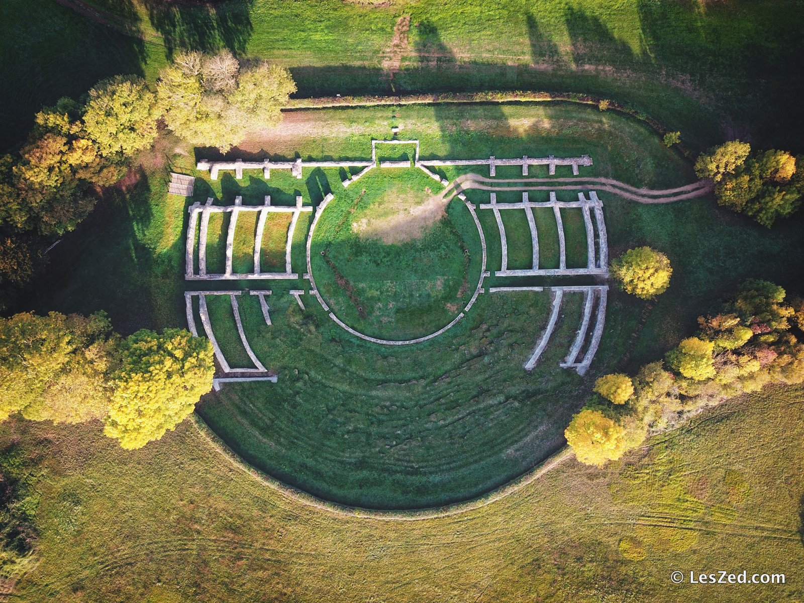 Vue aérienne (avec le drone) de l'amphithéâtre