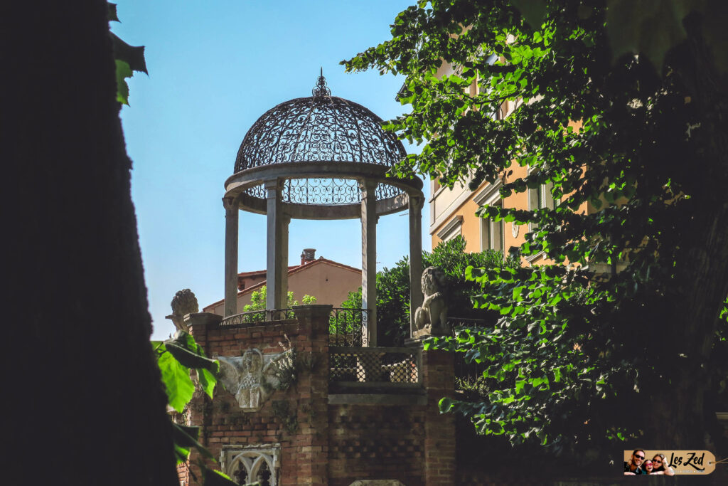 Le charme à l'italienne, au détour d'une ruelle du Lido