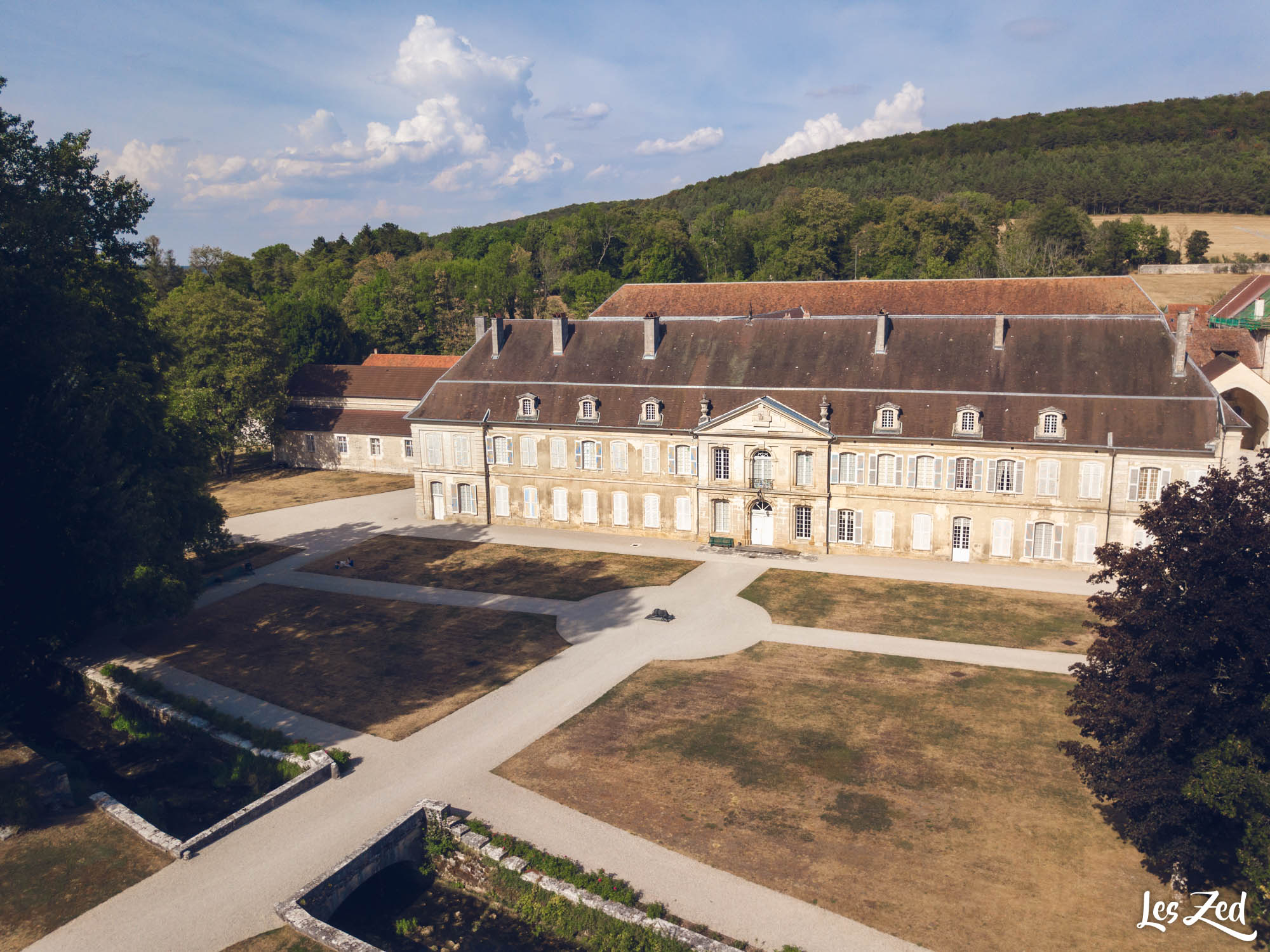 Abbaye Auberive vue en drone