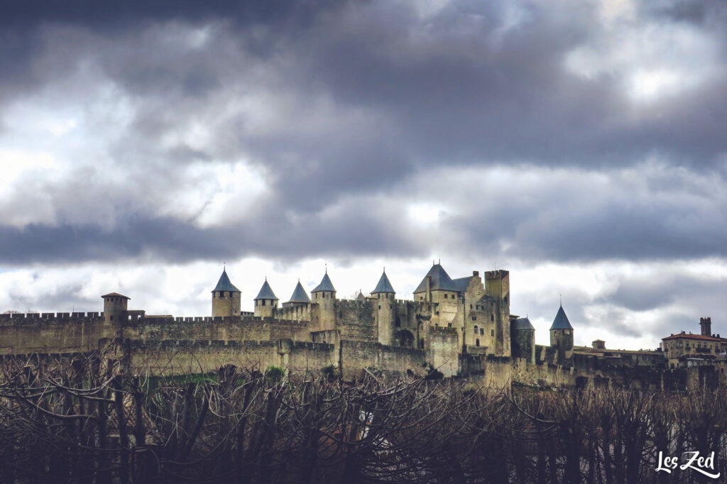 Carcassonne en hiver, et sous la pluie