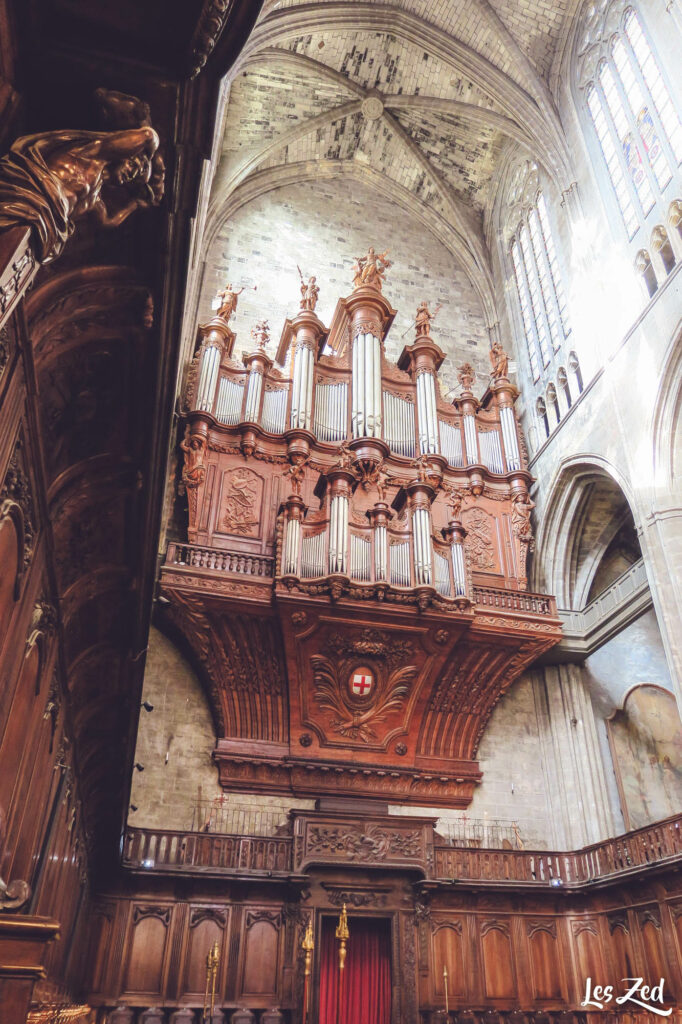 L'imposant orgue de la cathédrale Saint-Just-Saint-Pasteur à N