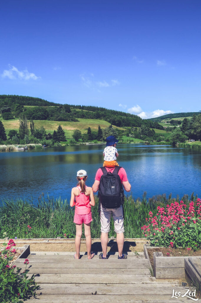 Monts du Lyonnais Yzeron lac du Ronzey en famille