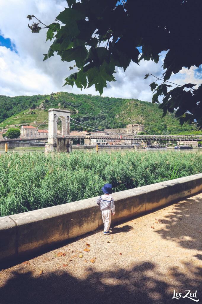 Tain-l'Hermitage quais en famille