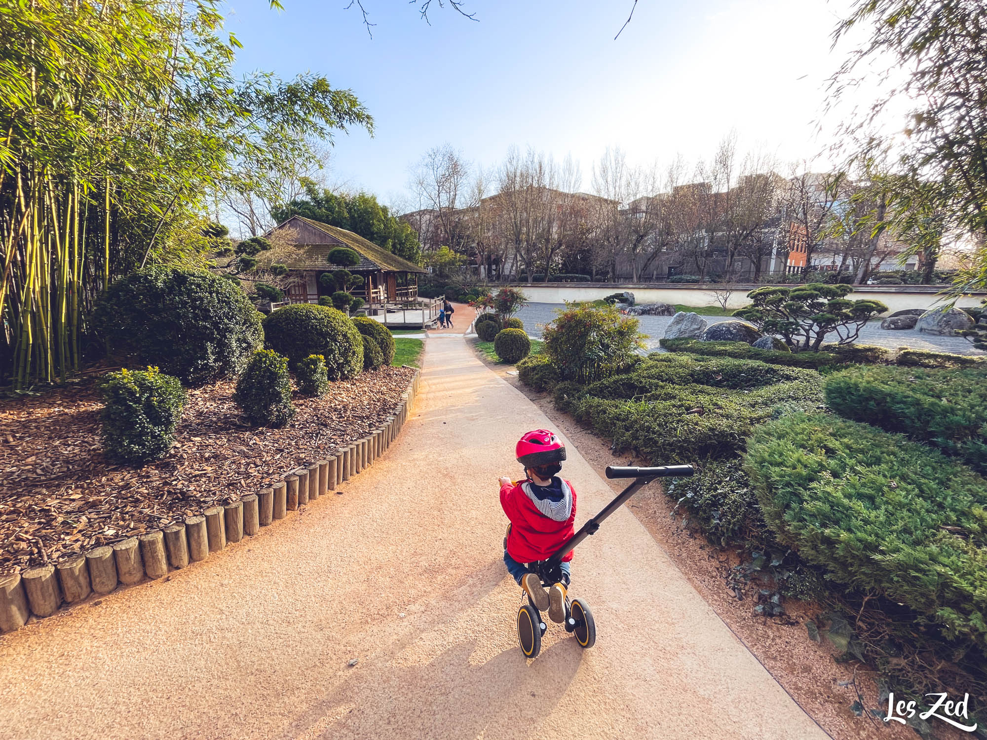 Toulouse Jardin Japonais Pierre Baudis enfant tricycle