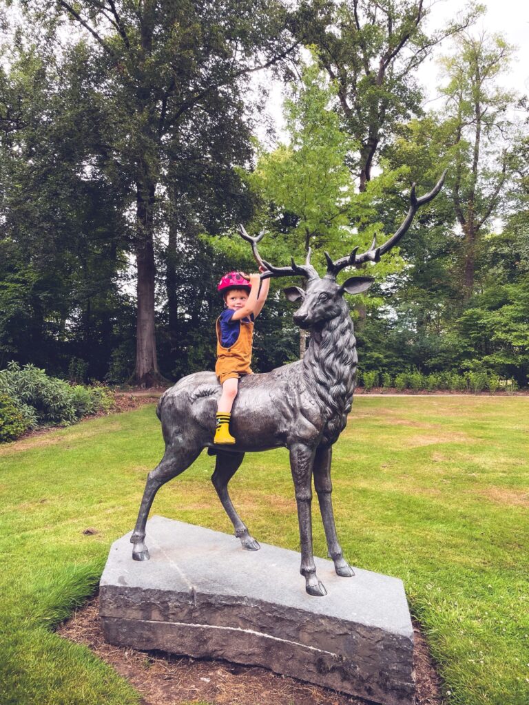 overijssel-pays-bas - Rijssen parc Volkspark statue enfant